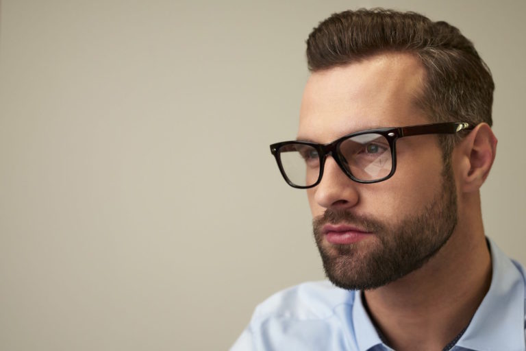 Stylowe i funkcjonalne: Markowe okulary korekcyjne dla mężczyzn